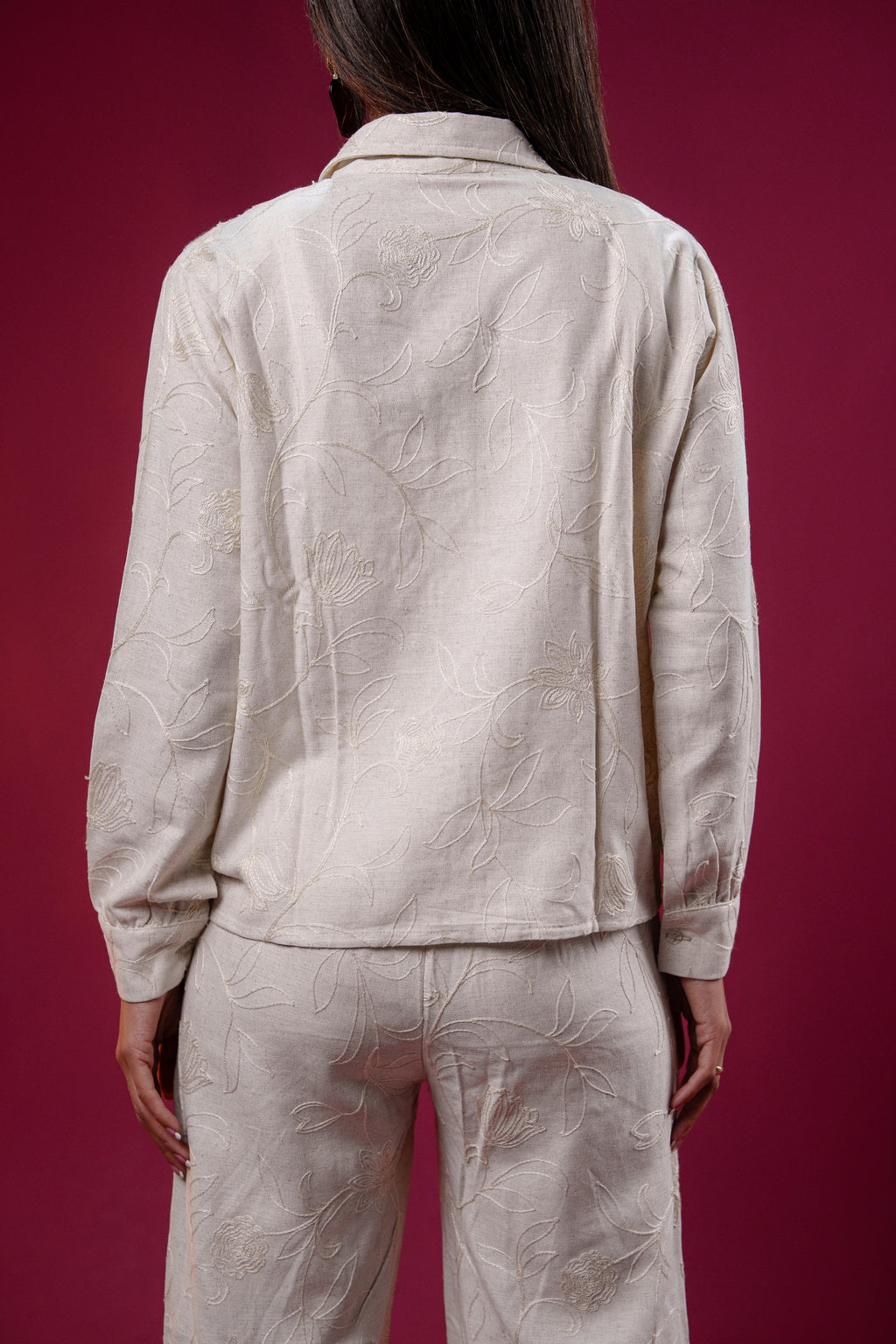 Floral embroidery linen set